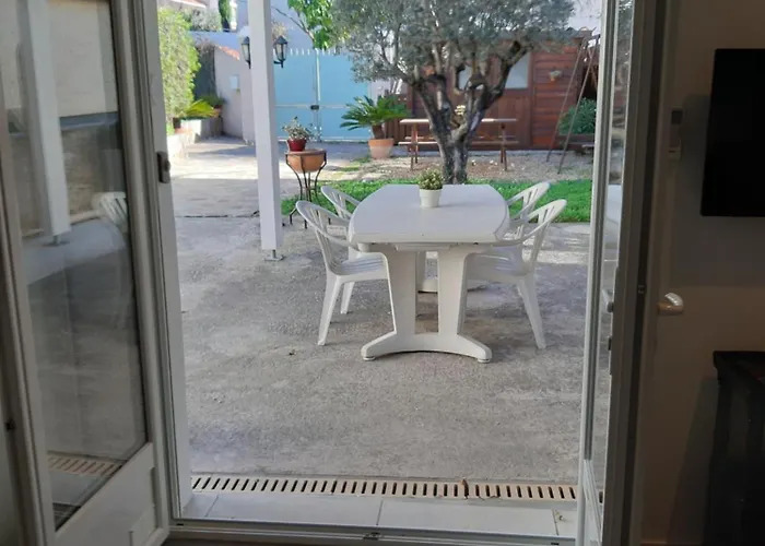 Maisonnette Avec Pergola Apartman Toulon