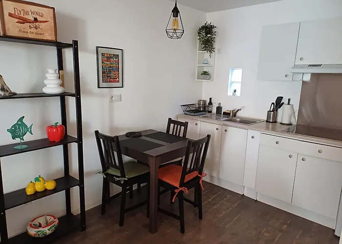 Maisonnette Avec Pergola Apartman Toulon