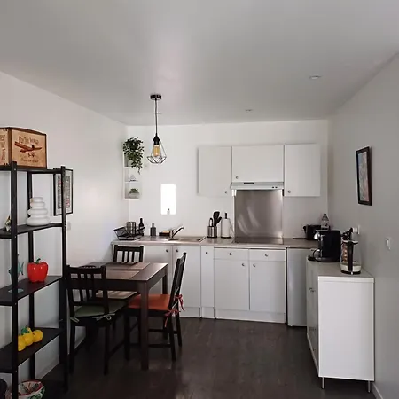 Maisonnette Avec Pergola דירה טולון